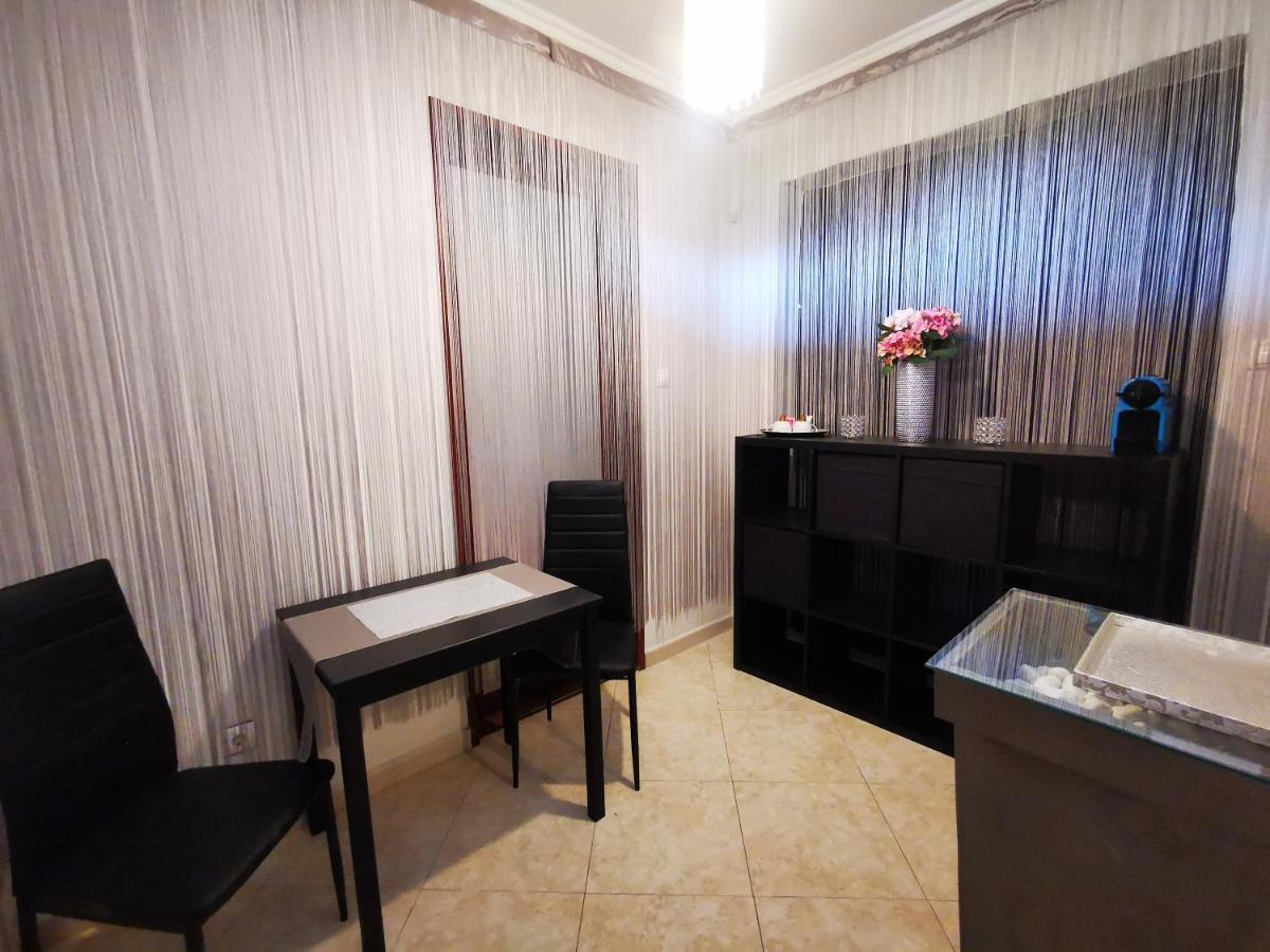Luxury Basement In The Surrounding Of Budapest Apartment Mogyorod Luaran gambar